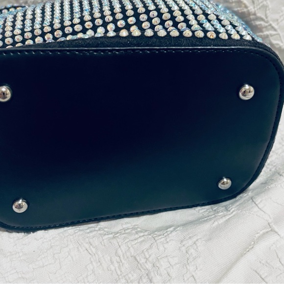 Bedazzled black crystal purse great for a night out stunning gift holiday Gifts - Picture 3 of 12